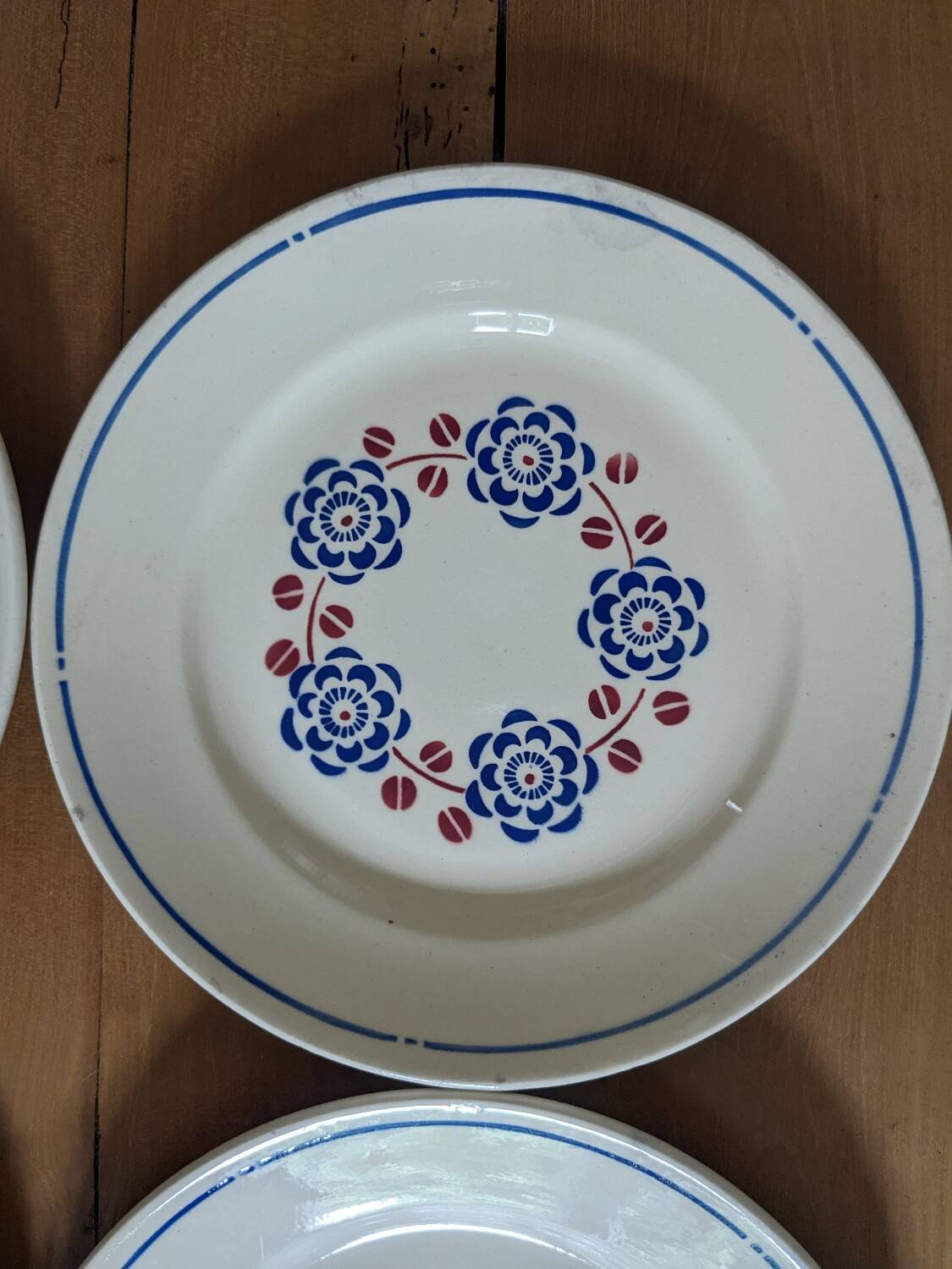 Six Badonviller Bagatelle flat plates