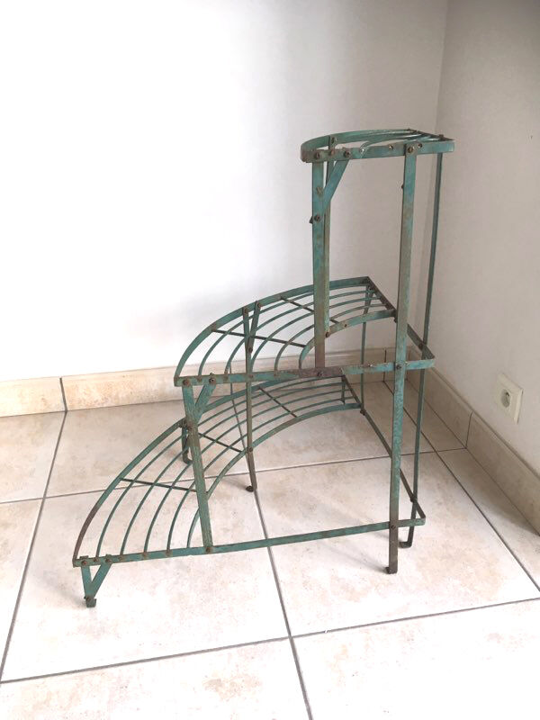 Plants holder metal florist