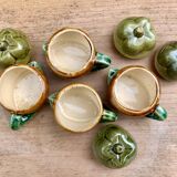 4 pots en barbotine figurant un poivron, début XXème