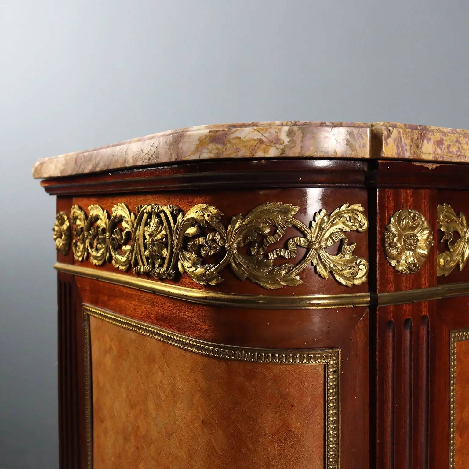 Louis XVI-style buffet in mahogany and gilded bronze, 20th century.