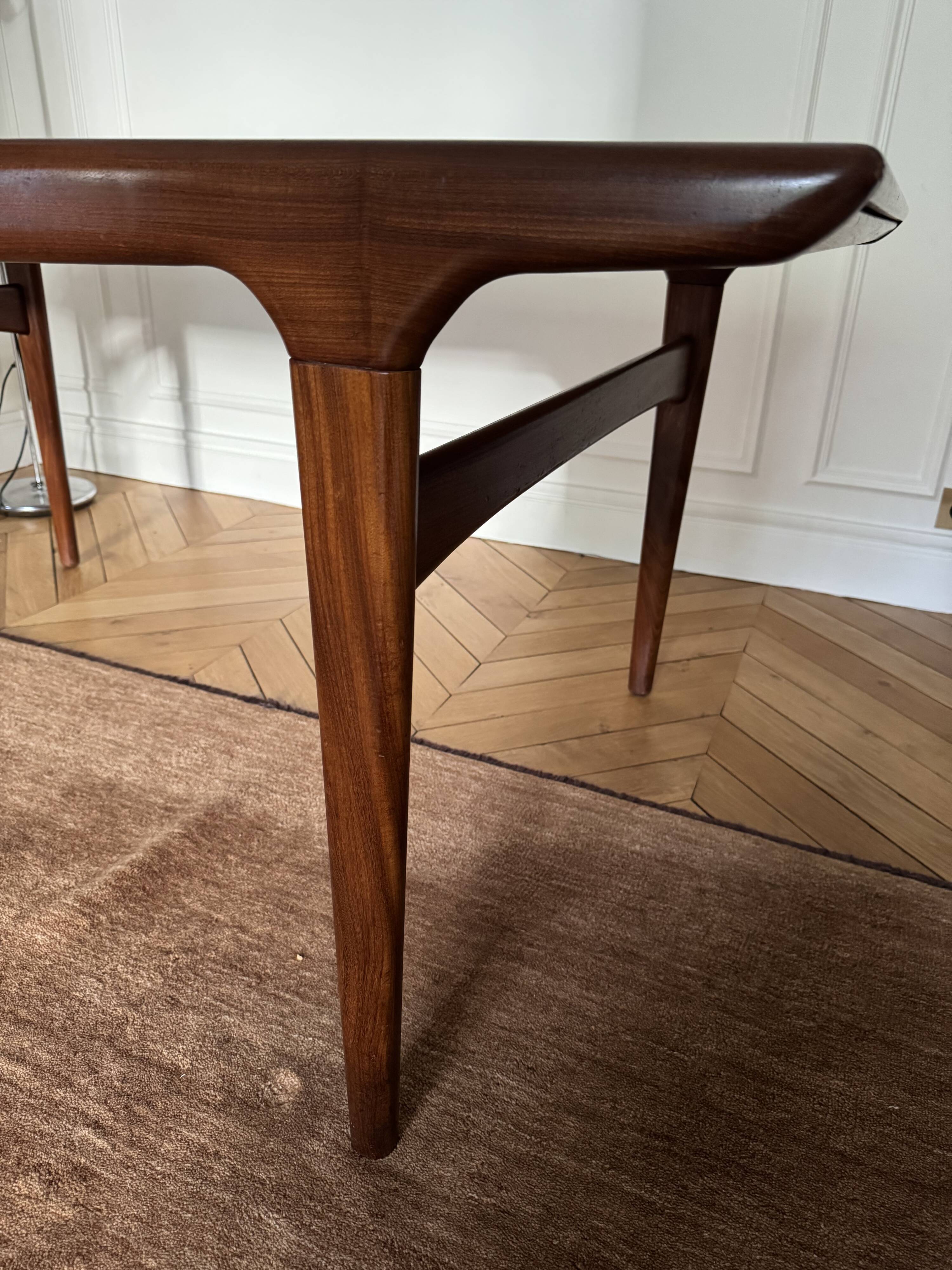 Dining table with extension by Johannes Andersen for Uldum Møbelfabrik
