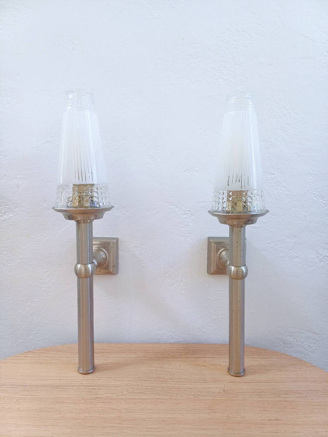 Paire d'appliques murales des années 1950