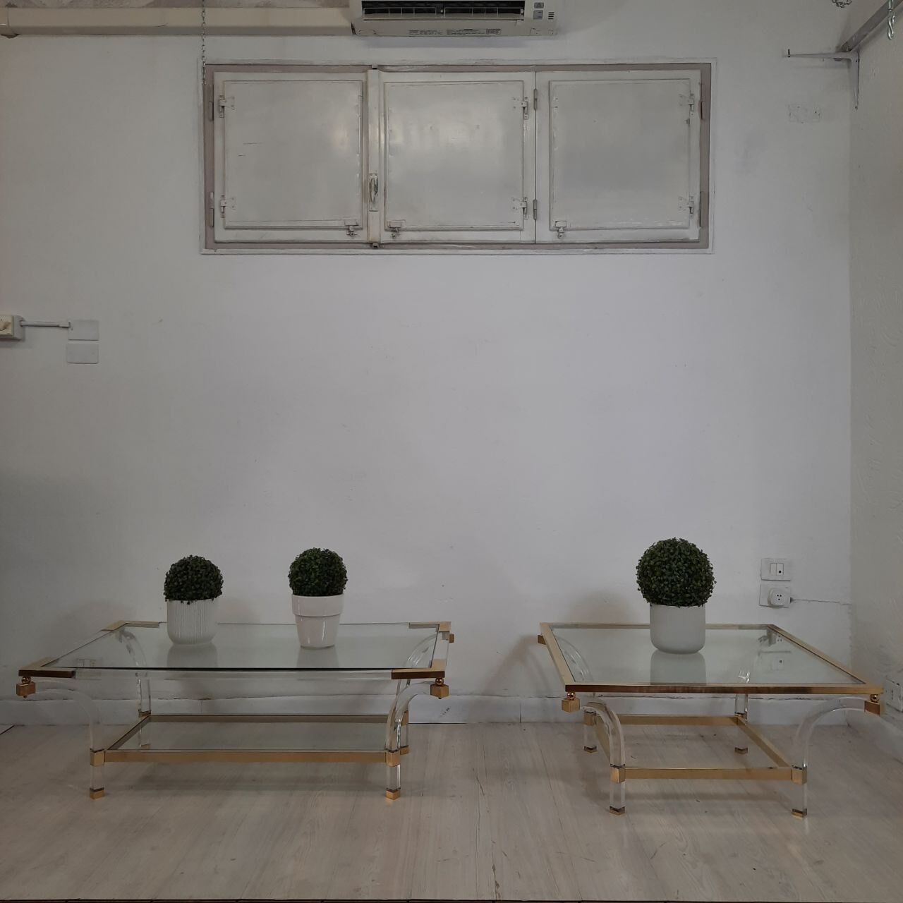 Square coffee table, lucite, brass and glass, Hollywood Regency