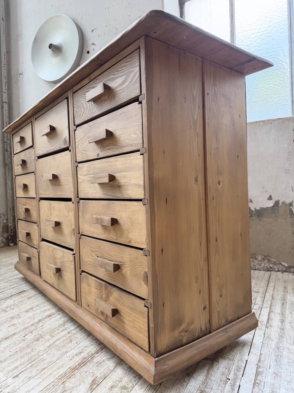 Meuble de métier en pin 1950