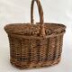 Double opening basket