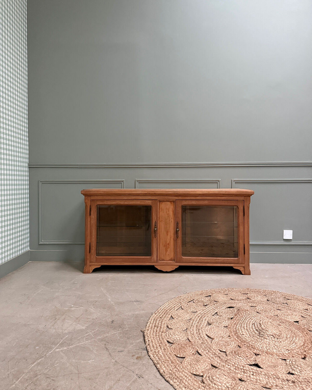 Low antique display cabinet (renovated)
