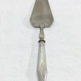 Art Deco pie shovel