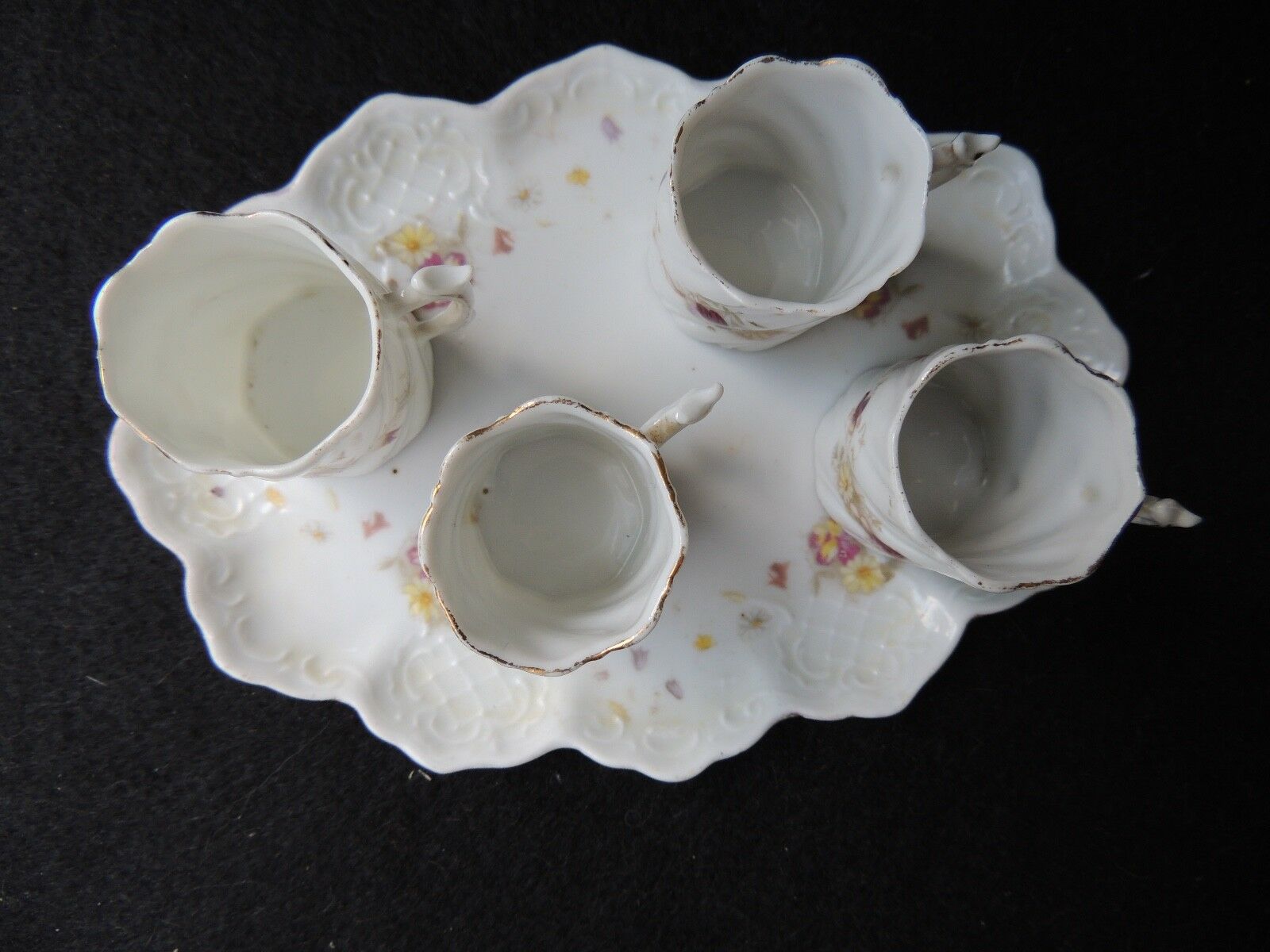 Tray and 4 small porcelain cups around 1900