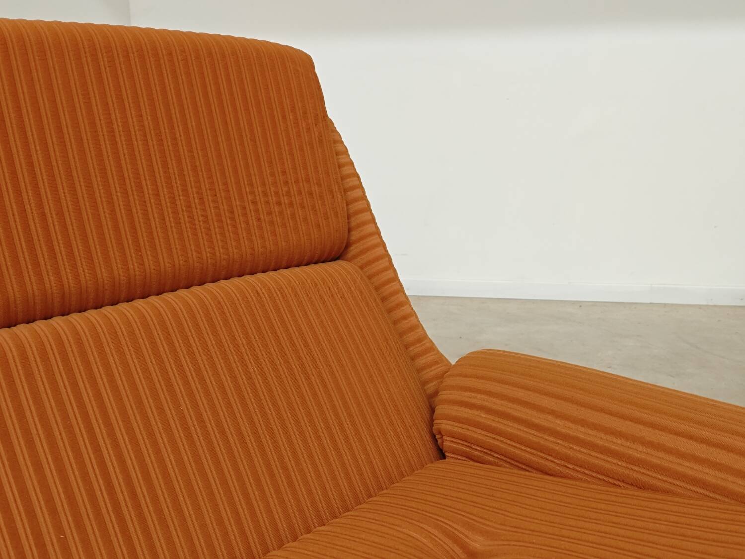 Paire de fauteuils Atlantis Orange République Tchèque 1970