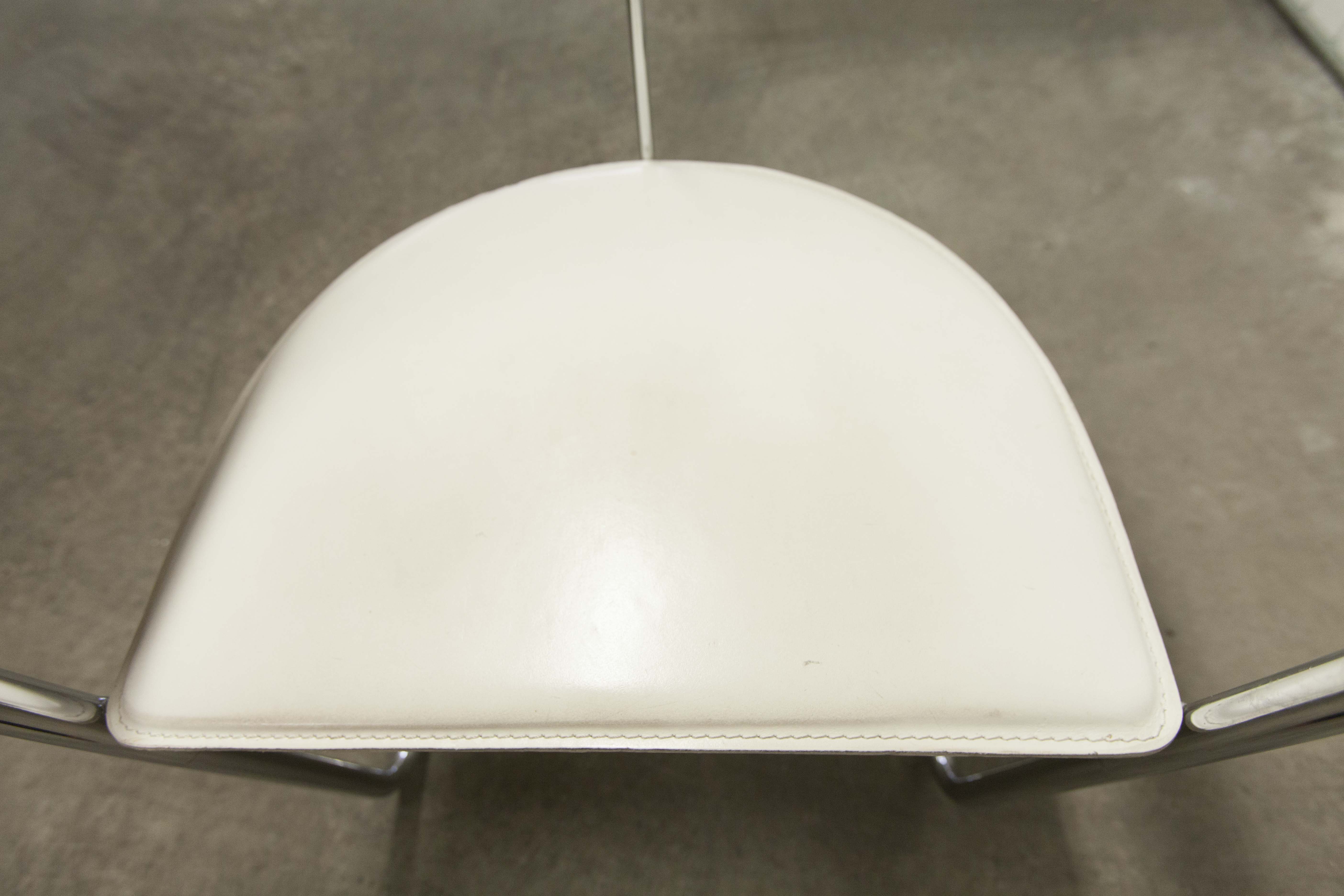 Chaise de bureau en cuir des années 80