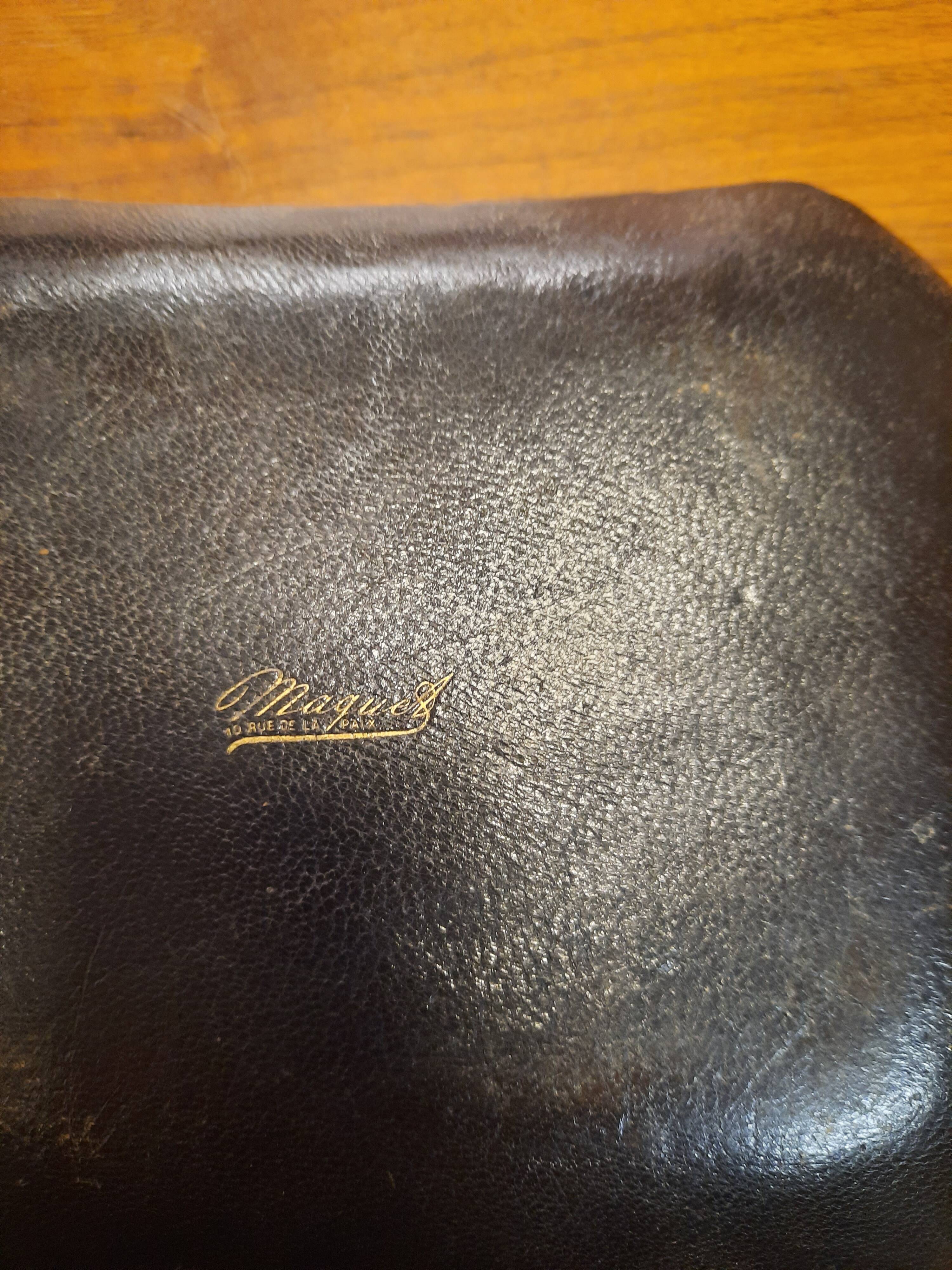 Empty old office pocket