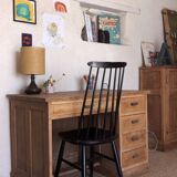 Children's desk