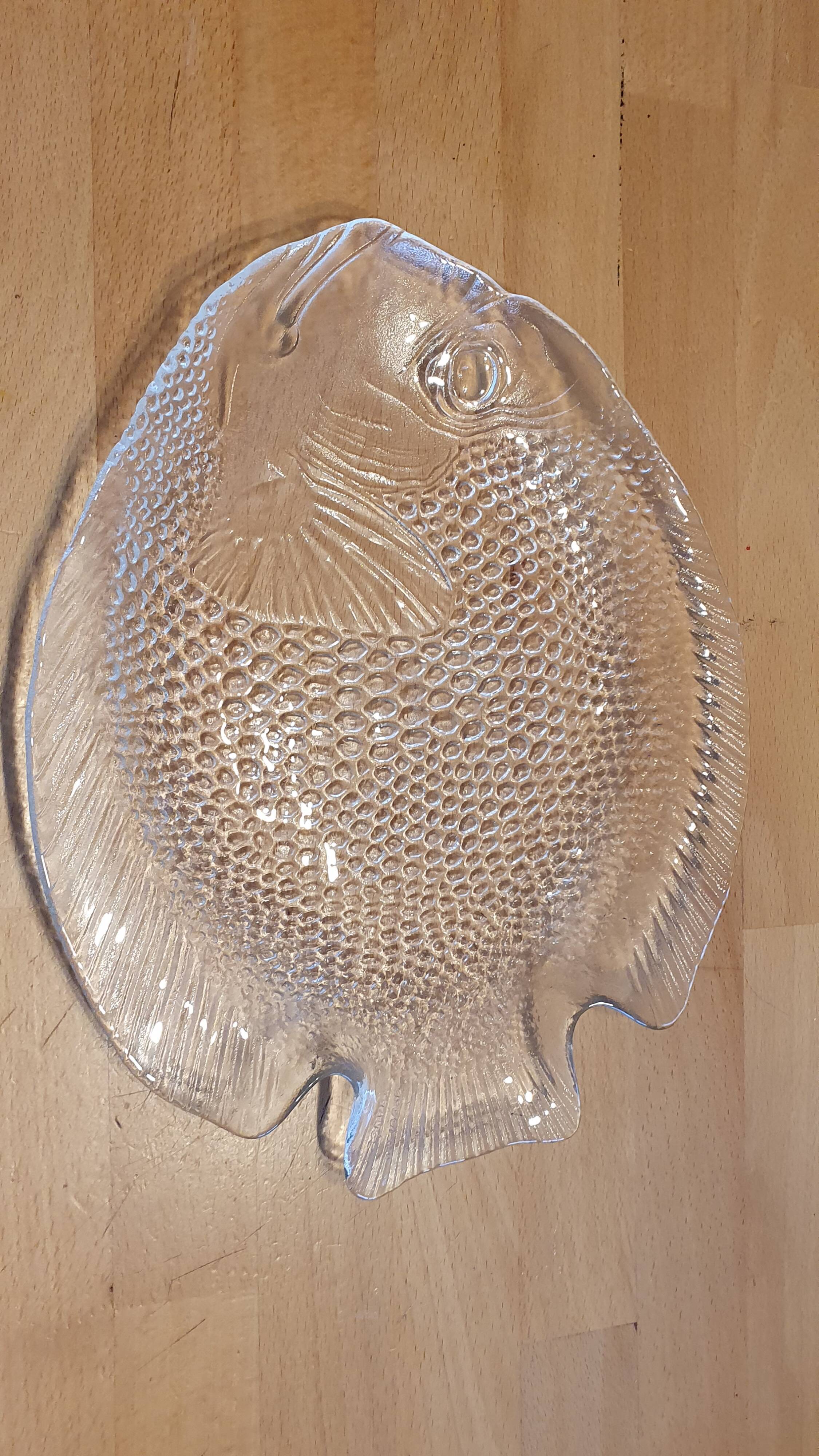 Glass dish fish from Arcoroc