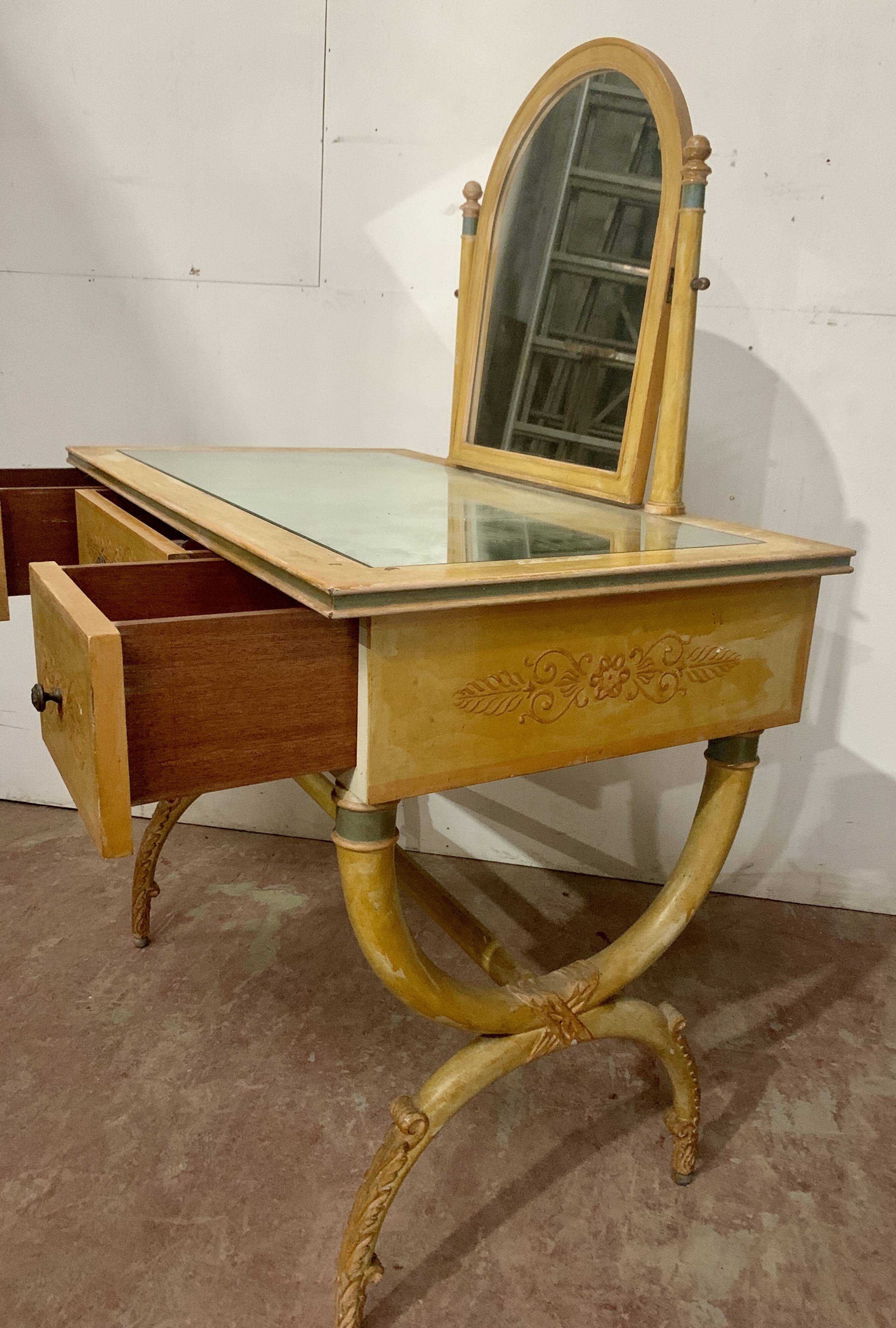 Coiffeuse de dame de style Empire XX siècle