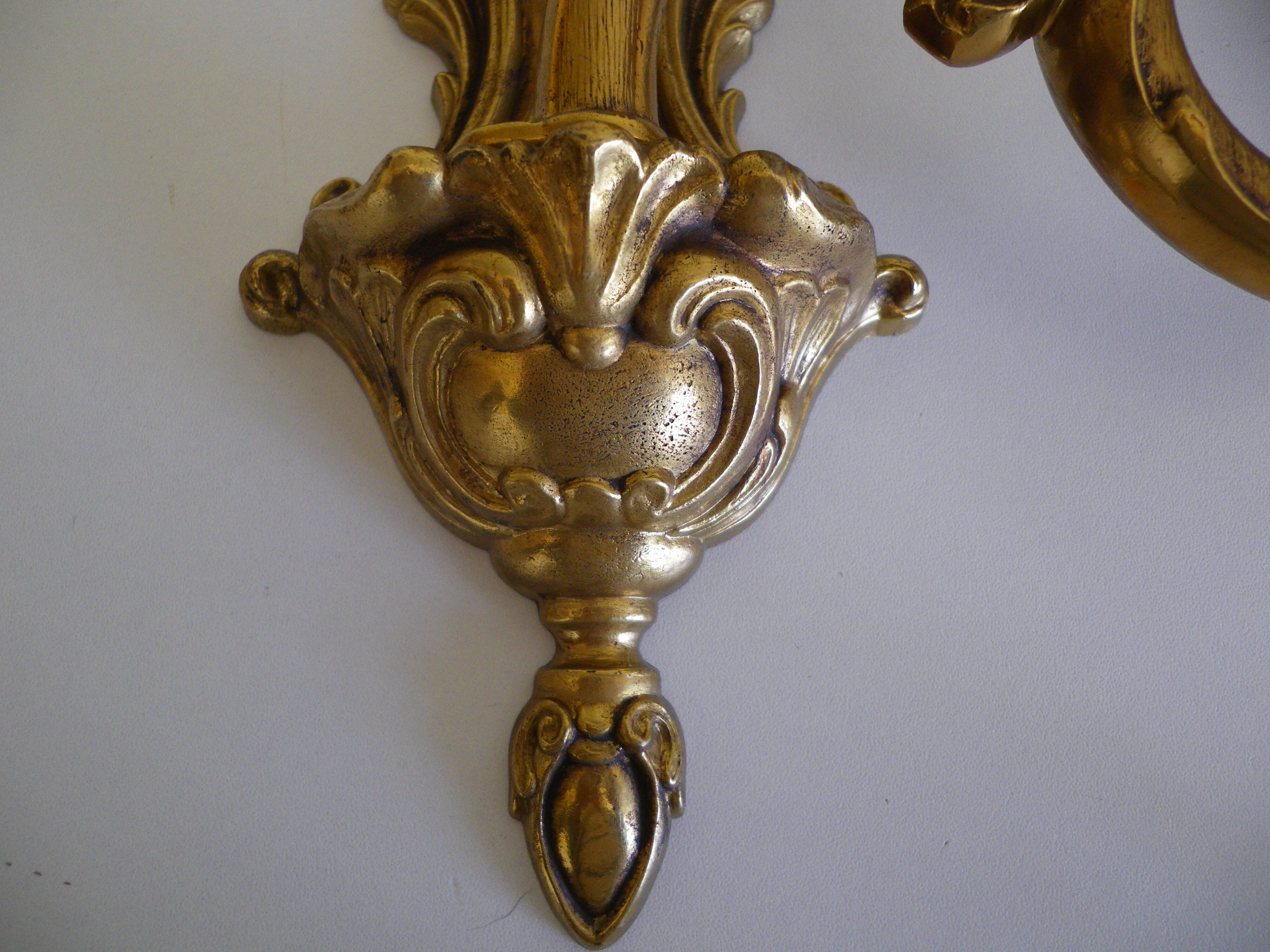 2 "Metra.F" gold-coloured metal flame wall appliques, steerable branch