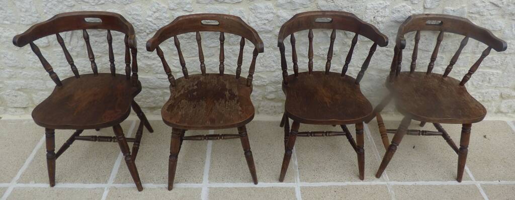 4 solid wood western-style "smoker's chairs" made of oak