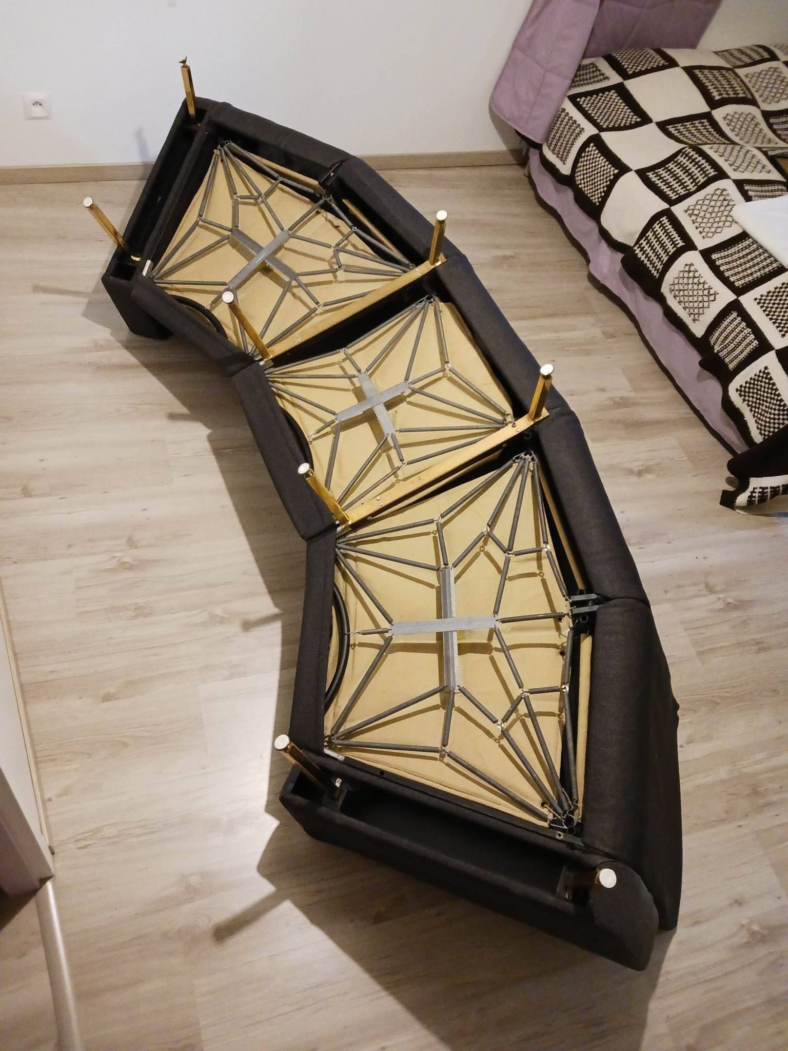 Panoramic model sofa produced by Airborne 1954 by Pierre Guariche
