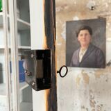 Display cabinet in patinated wood