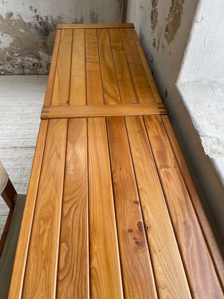 Regain dresser office row