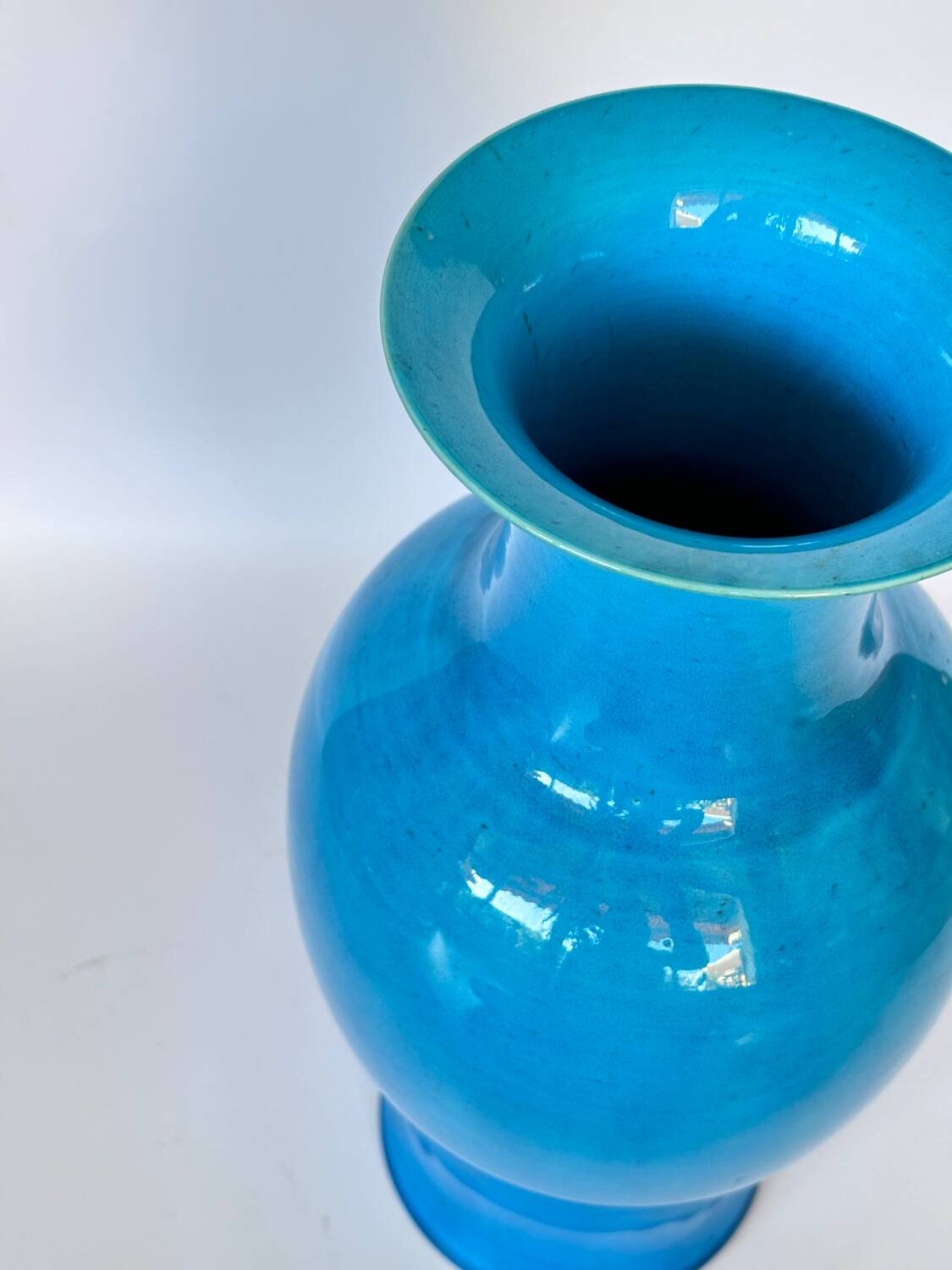 Large turquoise porcelain vase