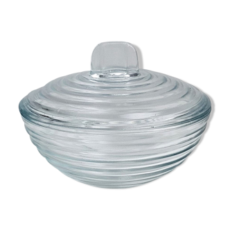 Round-shaped glass box