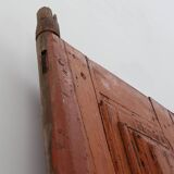 Grandes portes de monastère du XVIIe siècle en chêne laqué terre cuite, Portugal