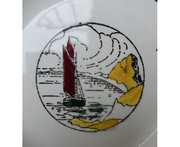 Set of 7 plates