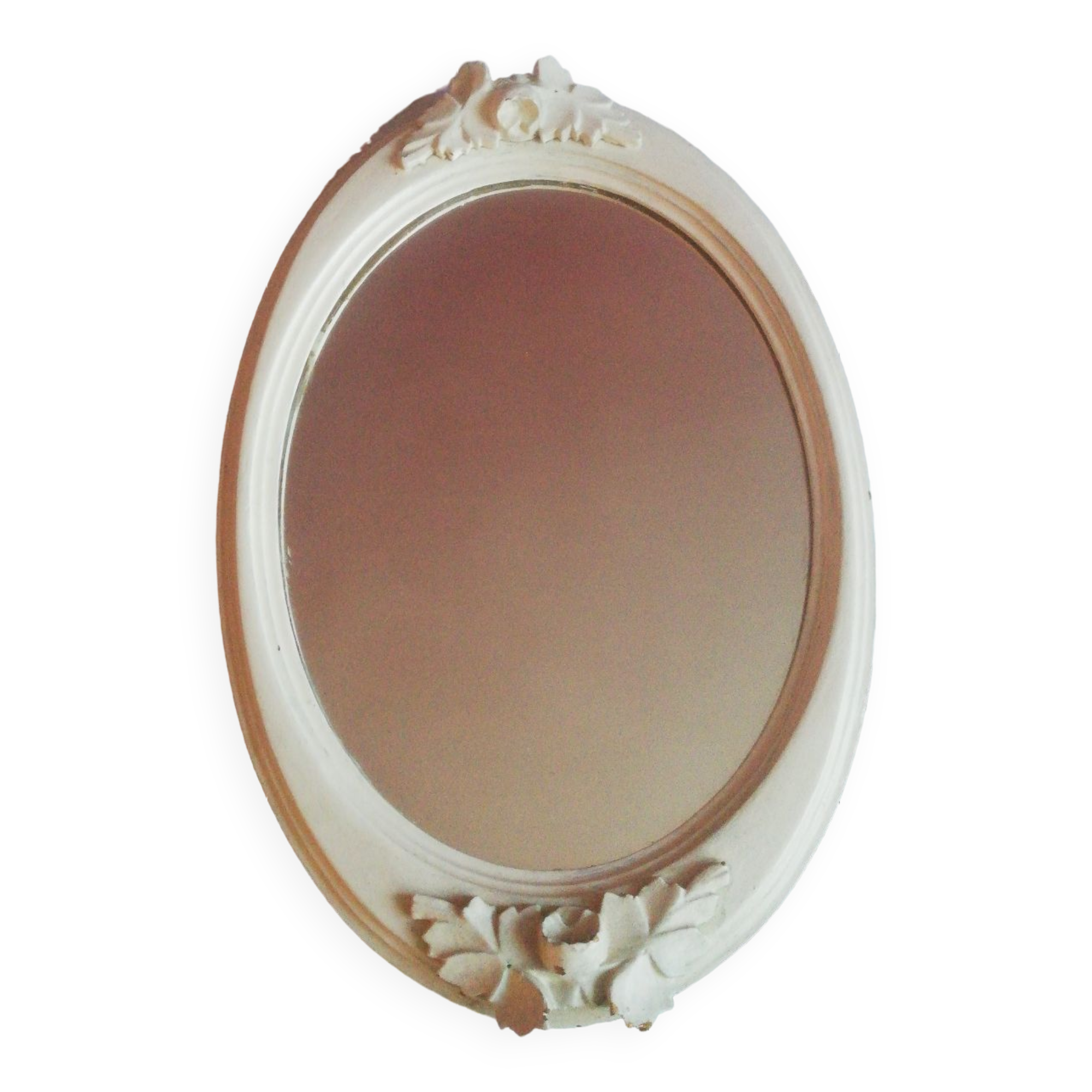 Romantic oval mirror