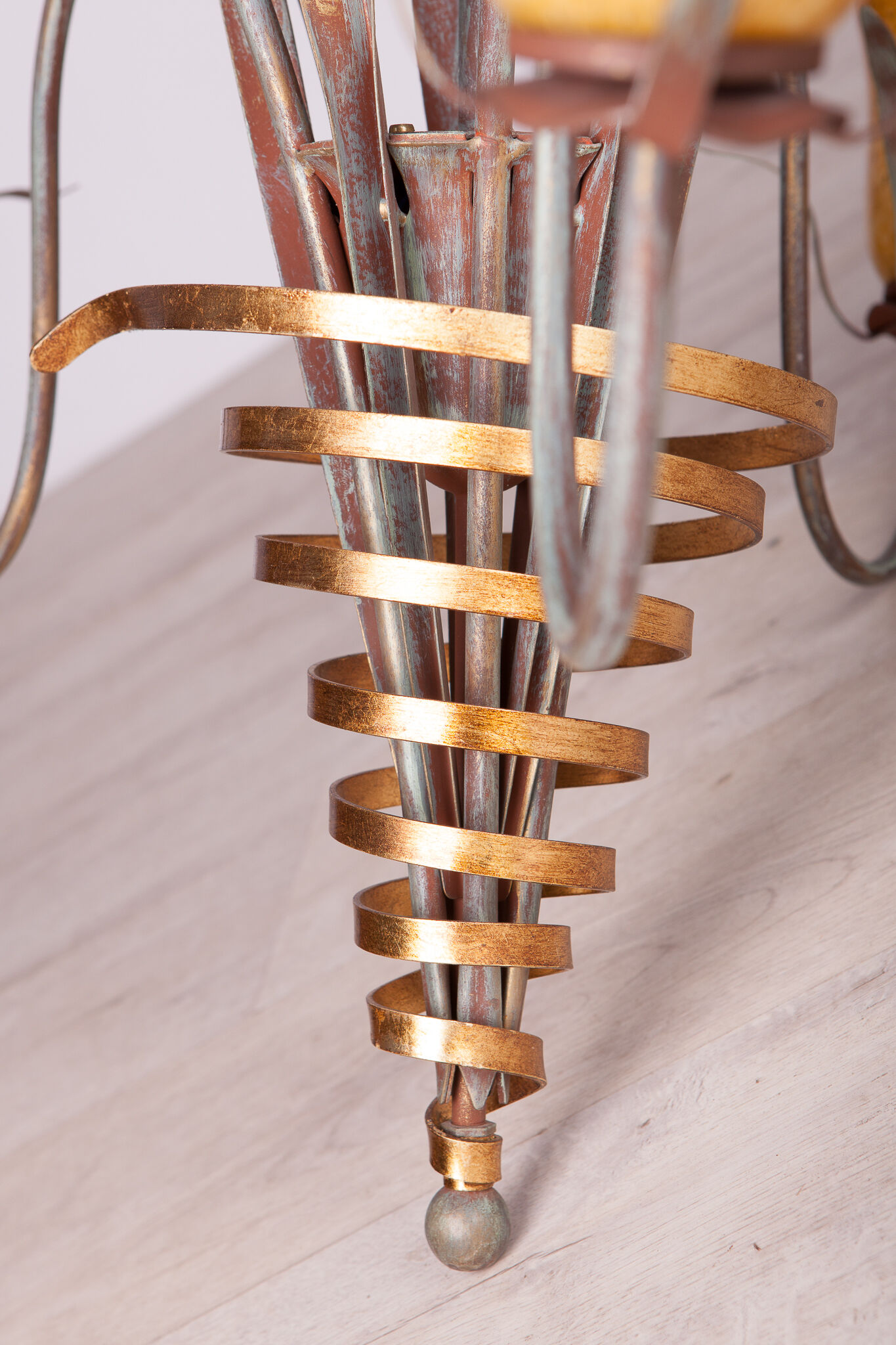 Italian Hollywood Regency Chandelier, 1970s