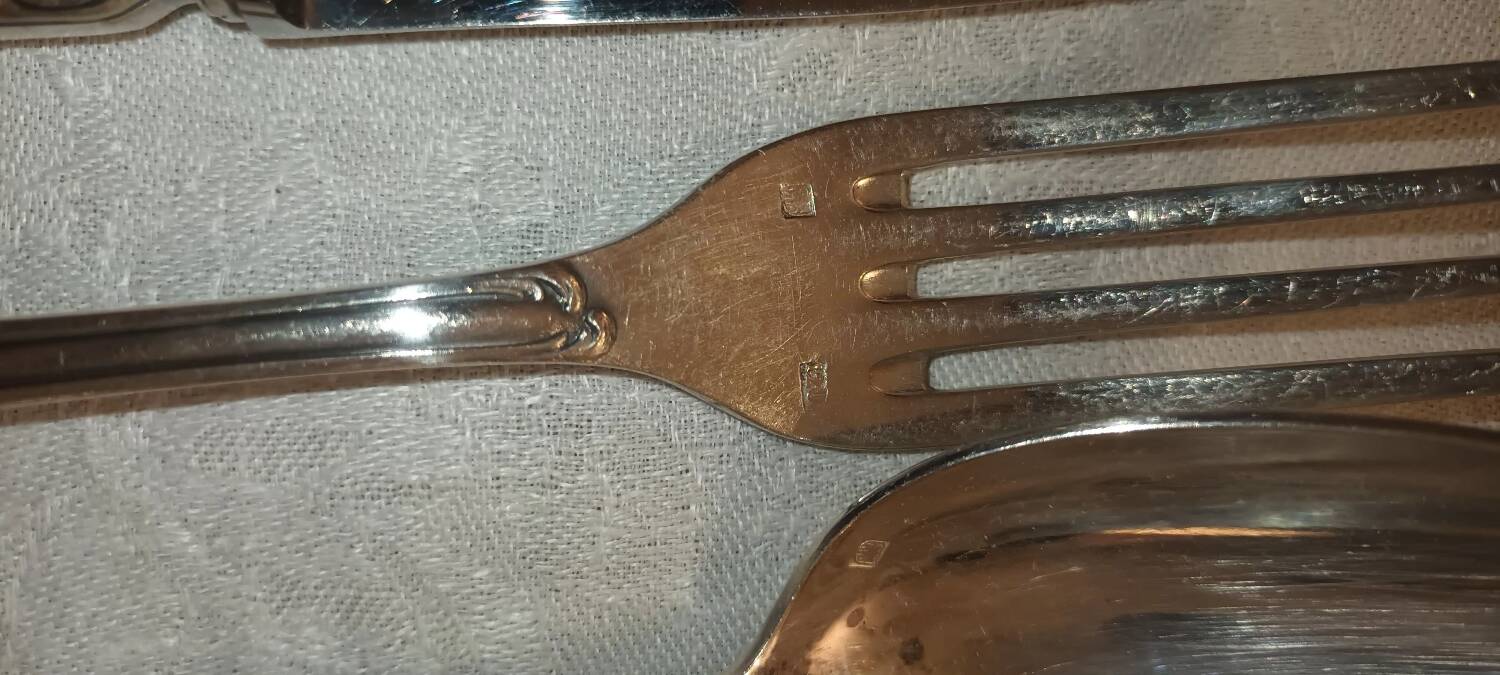 Ménagère métal argenté