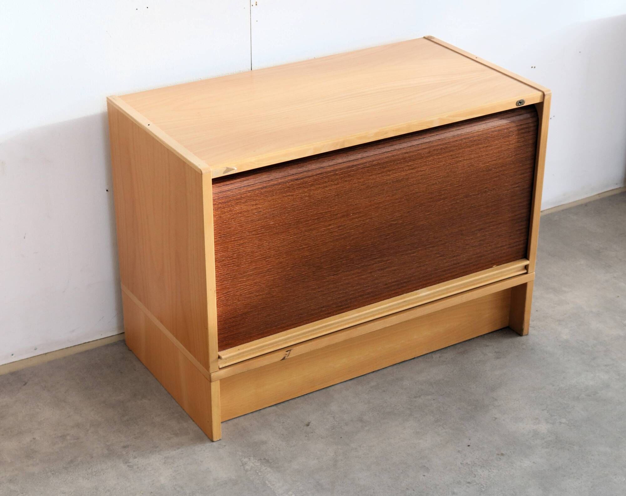 Vintage cabinets | filing cabinets | NKR | 1970s
