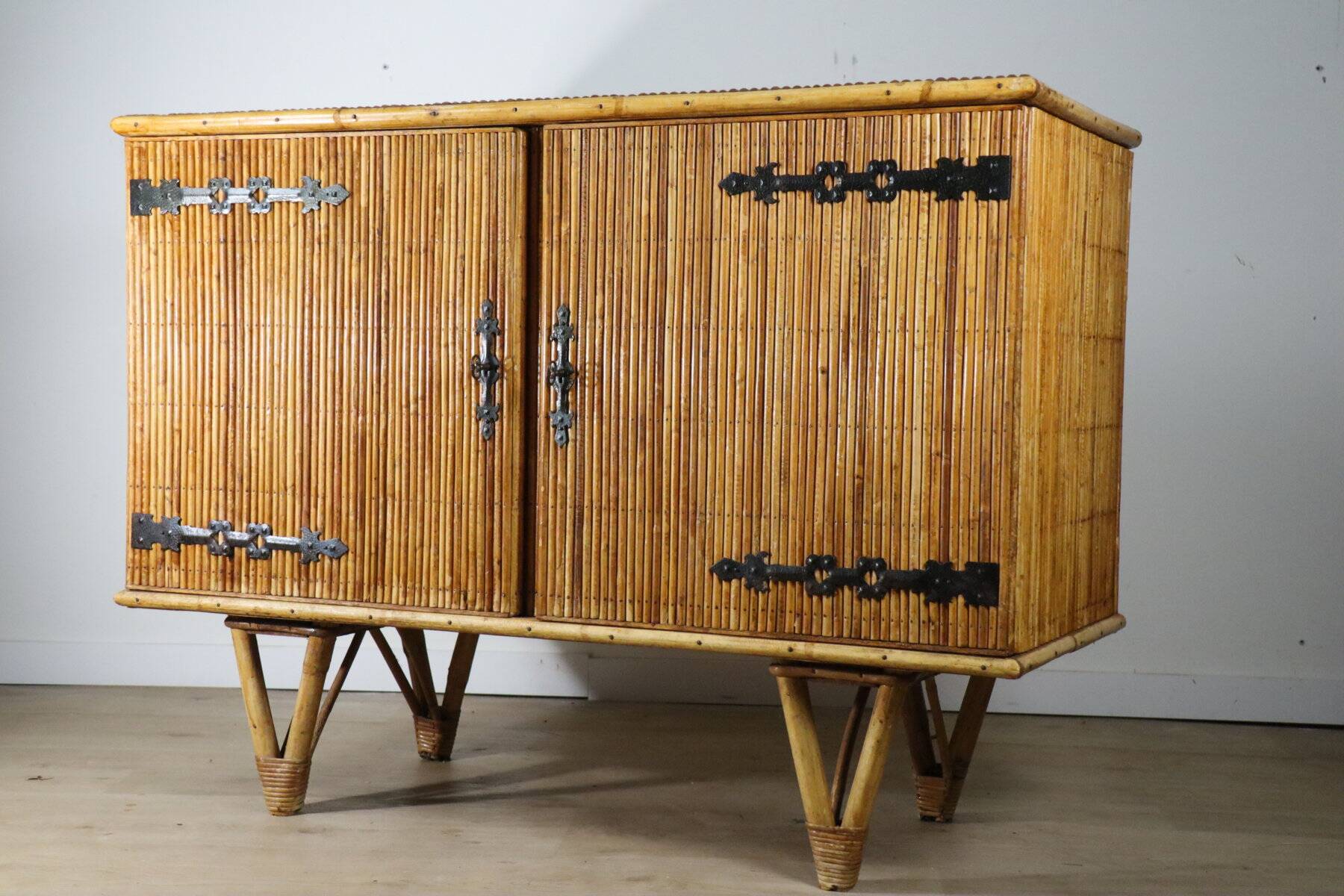 Vintage woven rattan sideboard - 1960