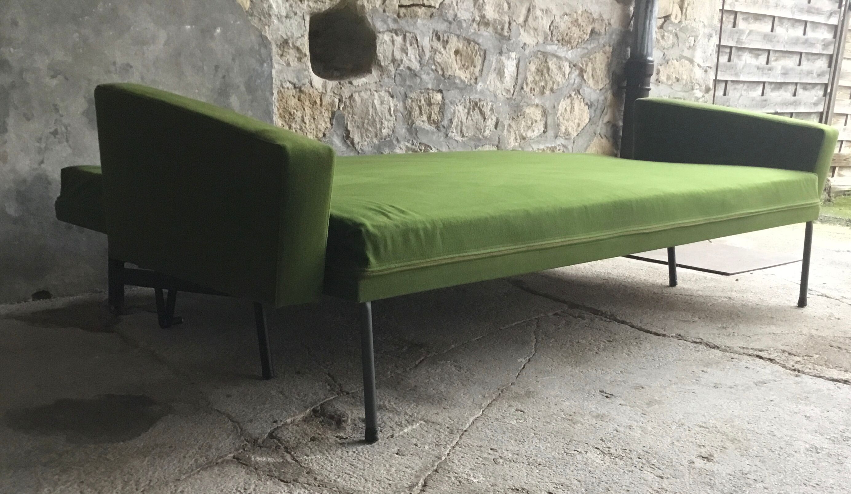 Airborne daybed 1950