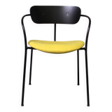 Pavilion AV4 chair, & Tradition