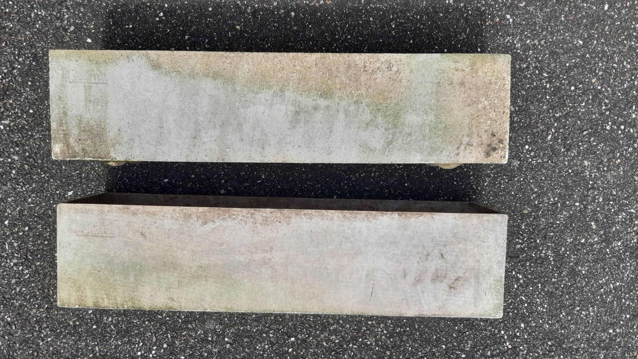 Set of 2 Eternit Planters