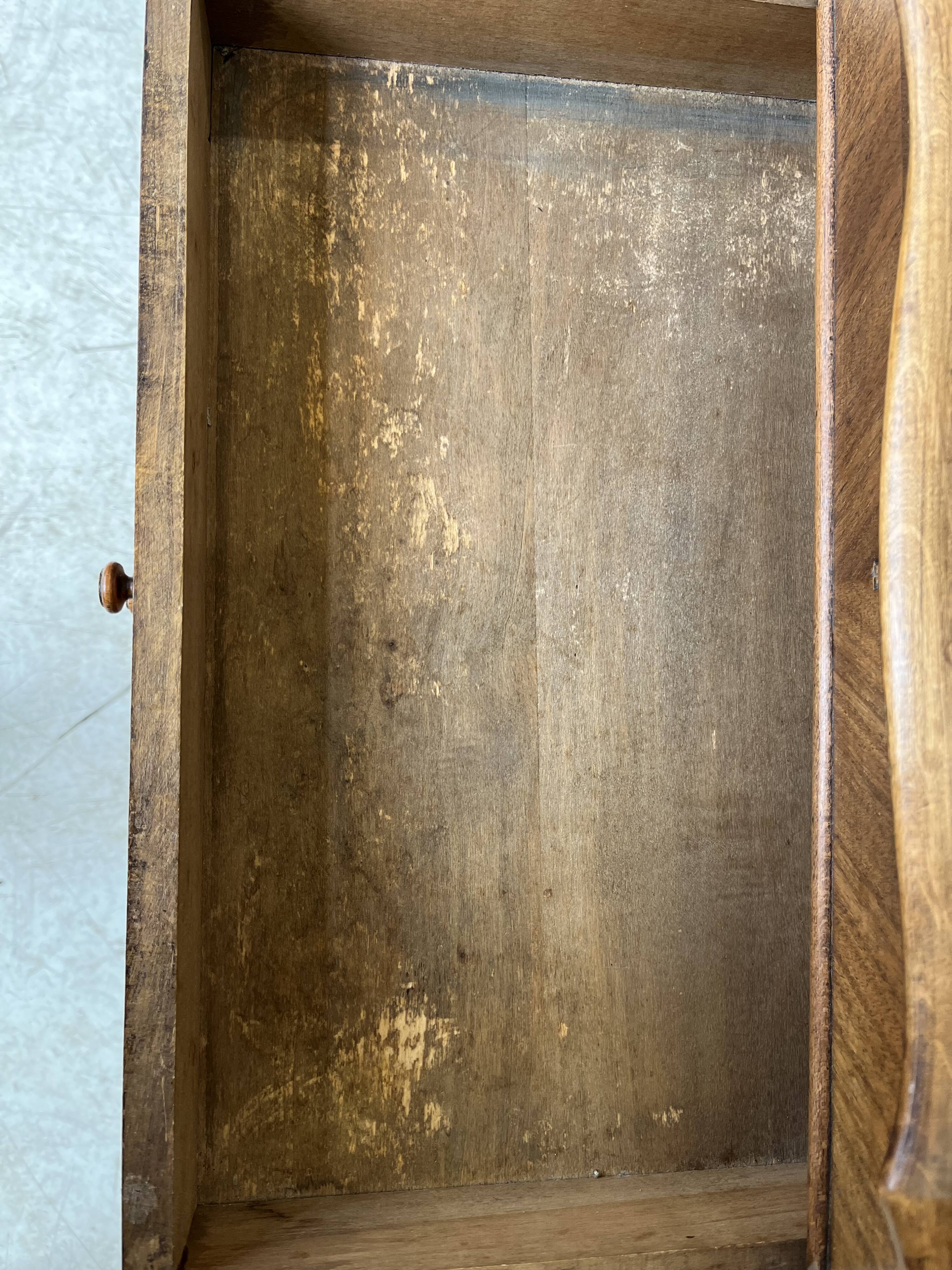 Coiffeuse en acajou de style Louis XV