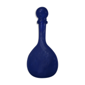 Bouteille flacon en verre teinté bleu signé Biot