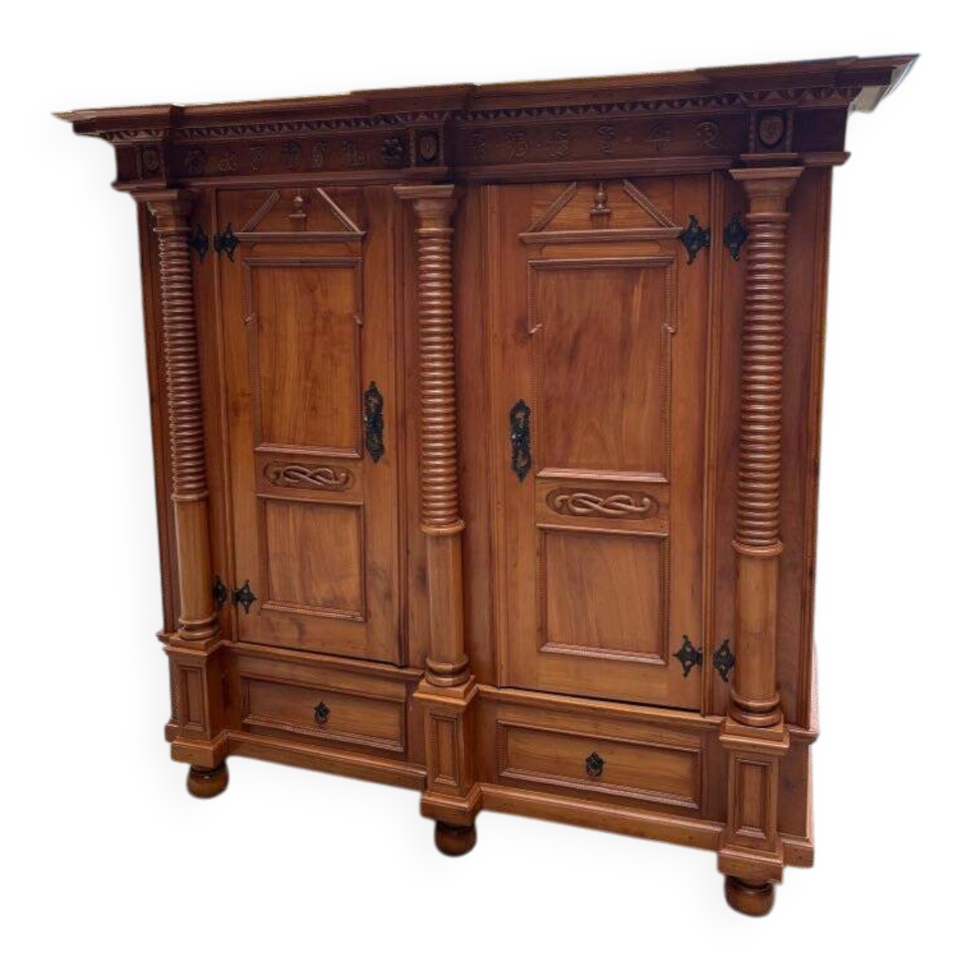 Armoire de château 1742