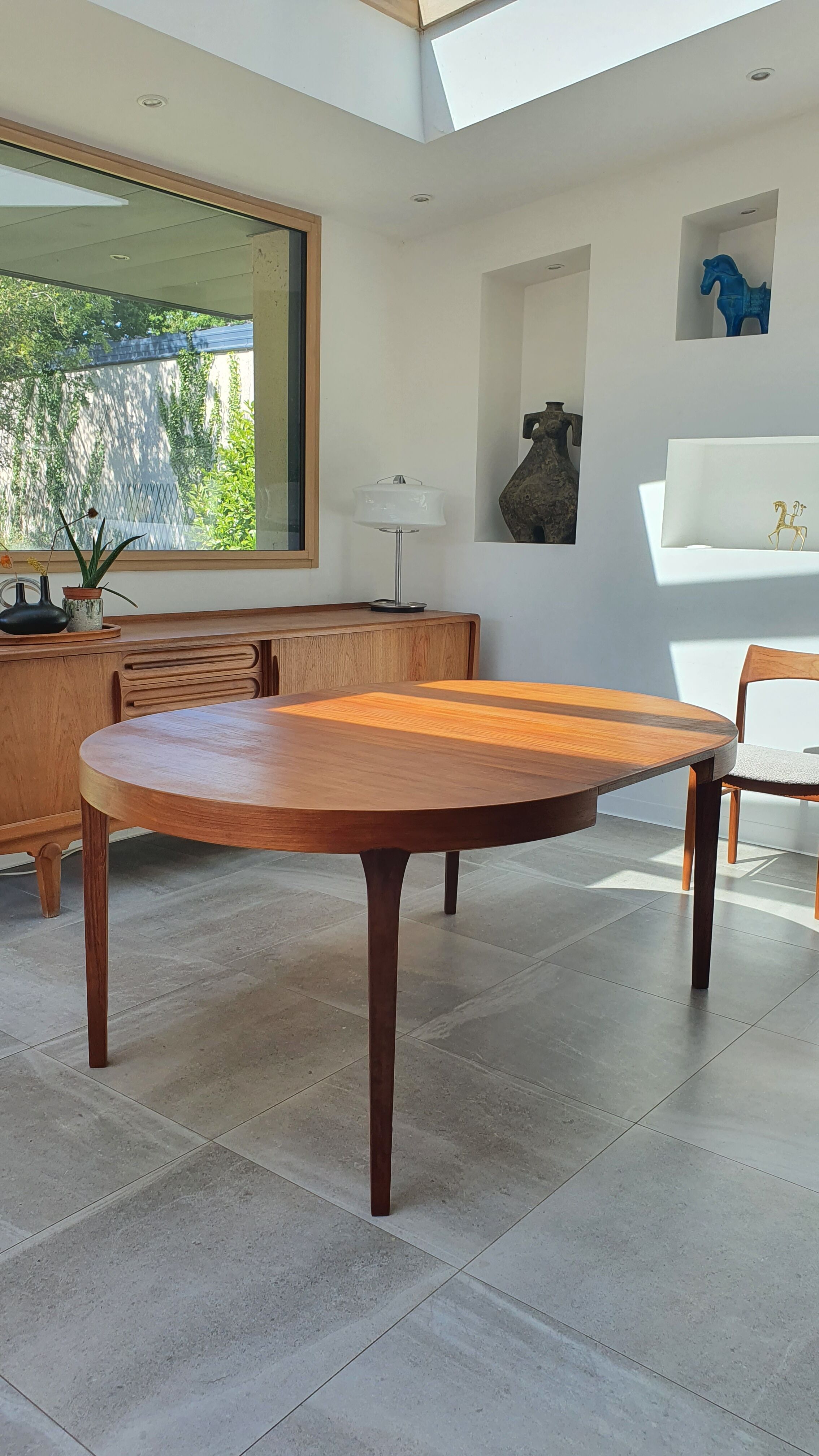 Teak dining table editor Gudme Mobelfabrik, Danish