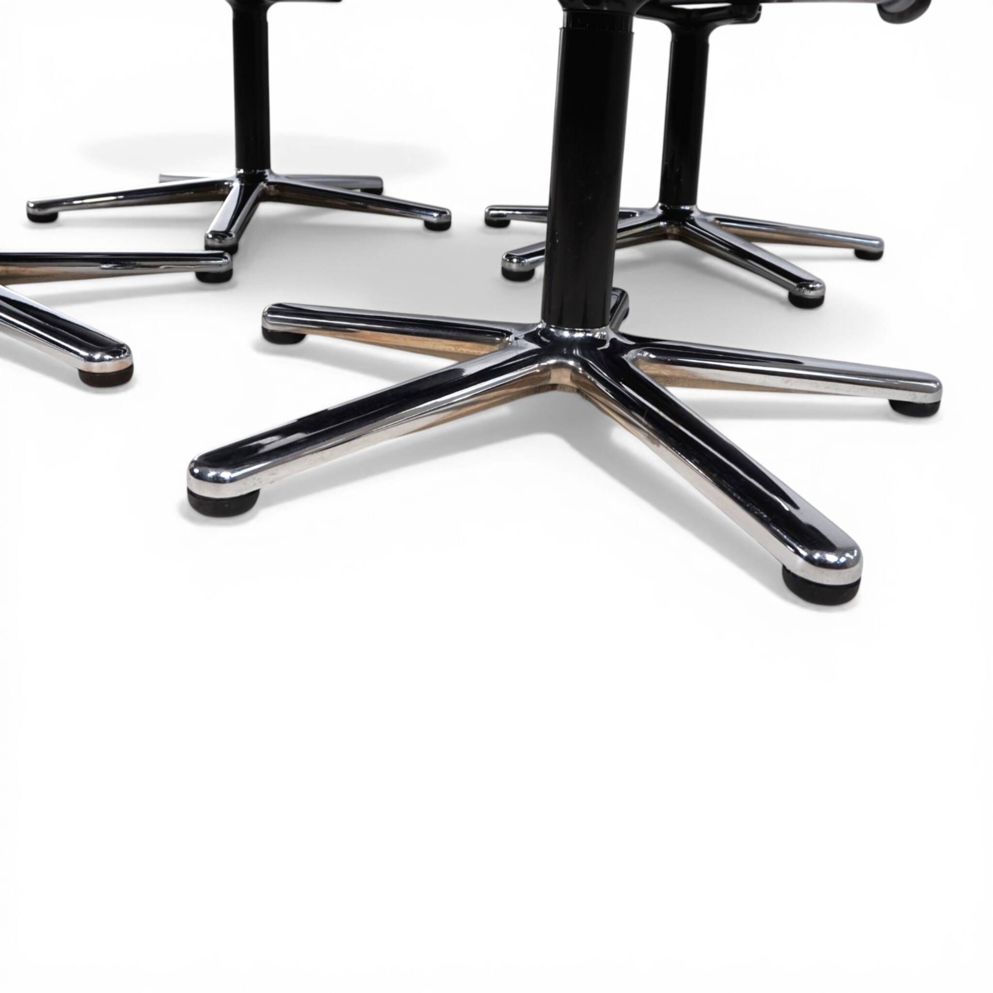 Set of 4 Wilkhahn Delta swivel chairs by Delta Design, 1970