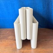 Kartell vintage magazine rack / bookcase – Design Giotto Stoppino