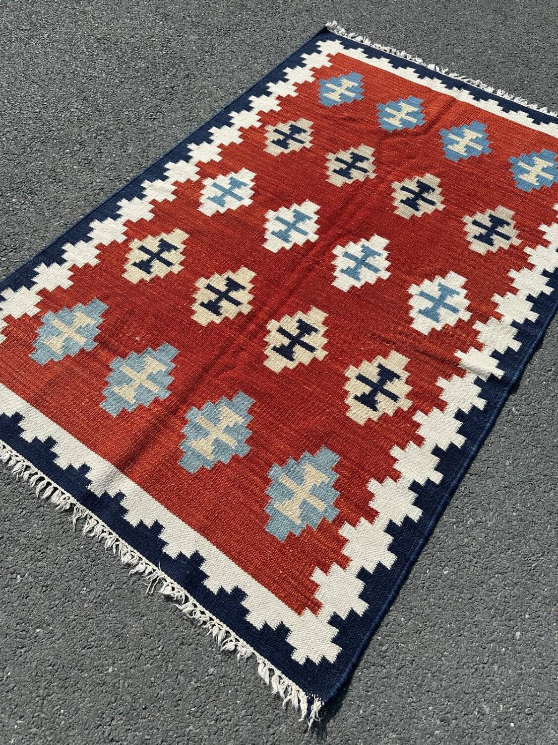 Handmade Kilil rug