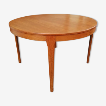 Scandinavian style table round teak 1970