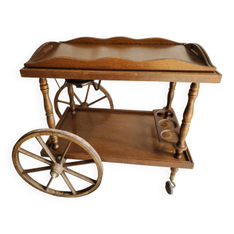 Wooden trolley with copper burners