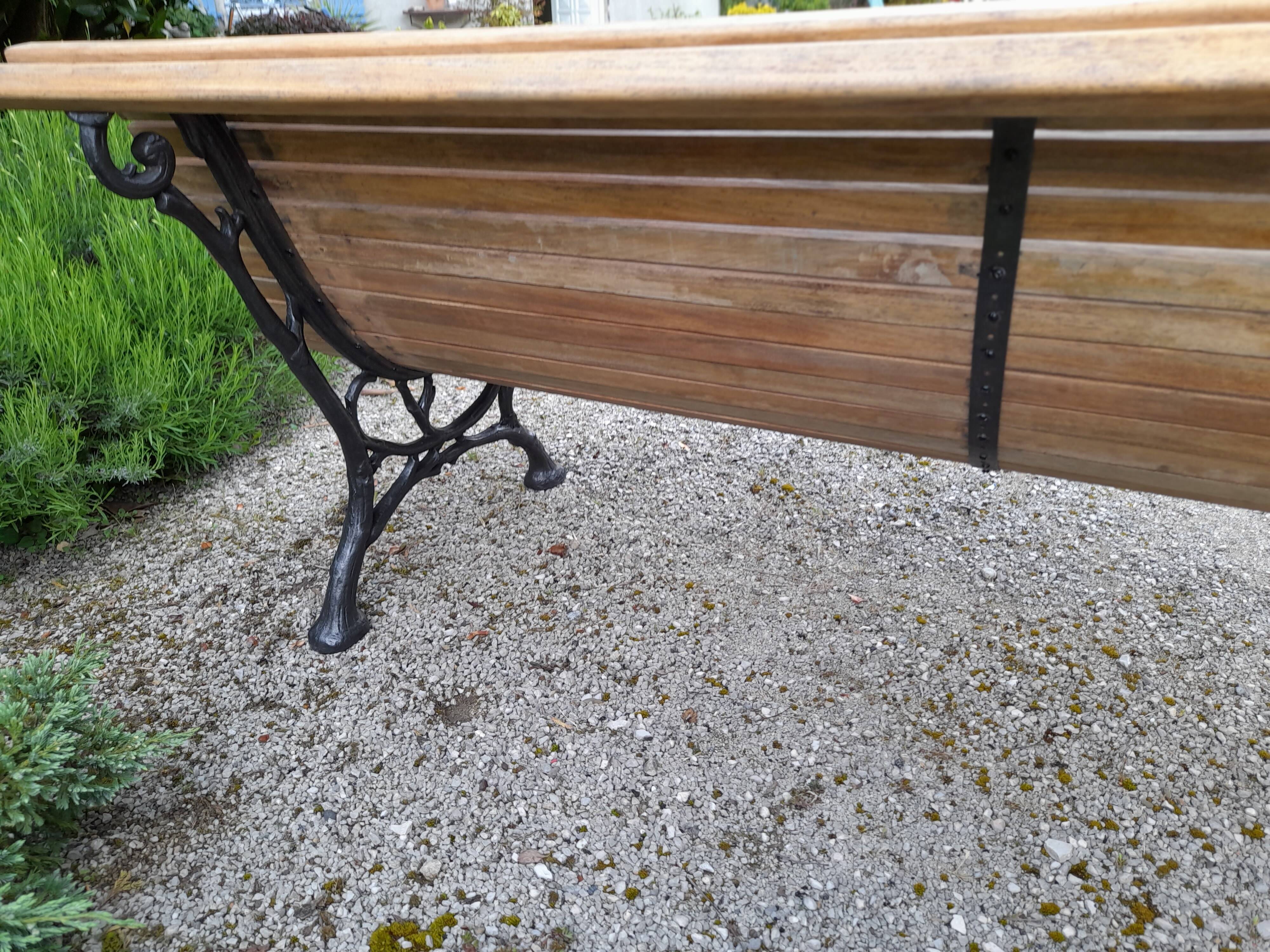 Banc de jardin ancien