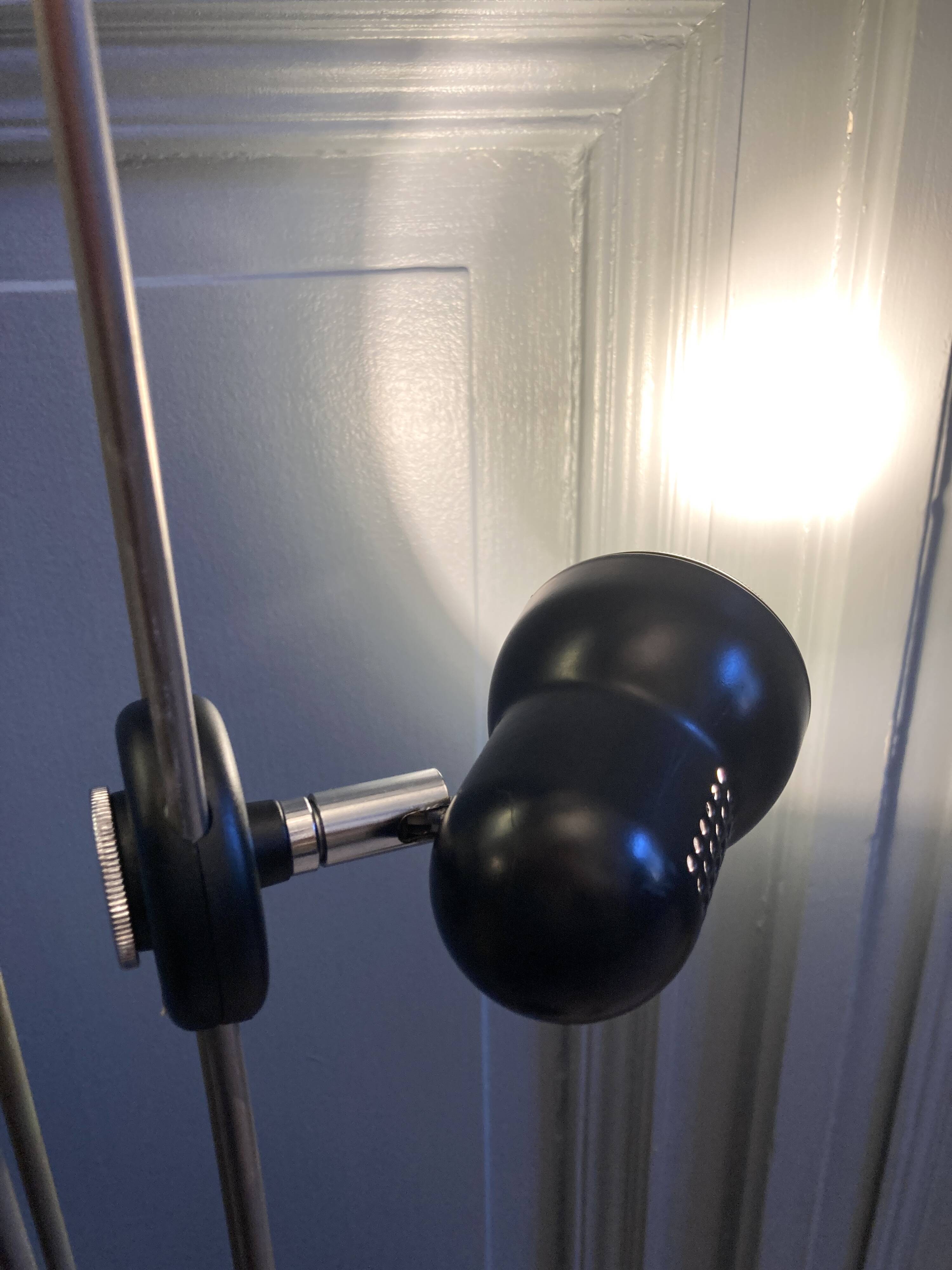 Adjustable and orientable light column 1980 for massive.