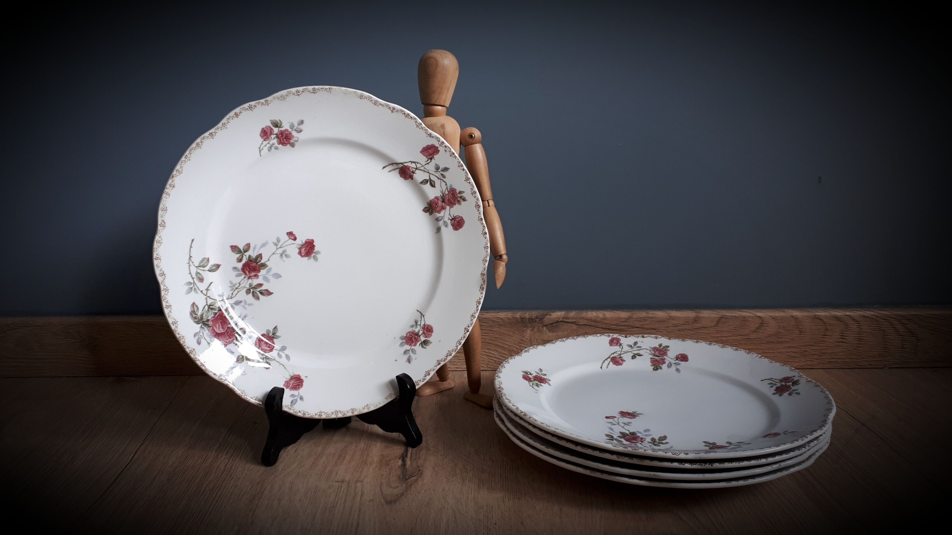 5 flat plates Iron Earth