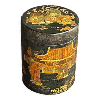 Cylindrical tea box XIXth