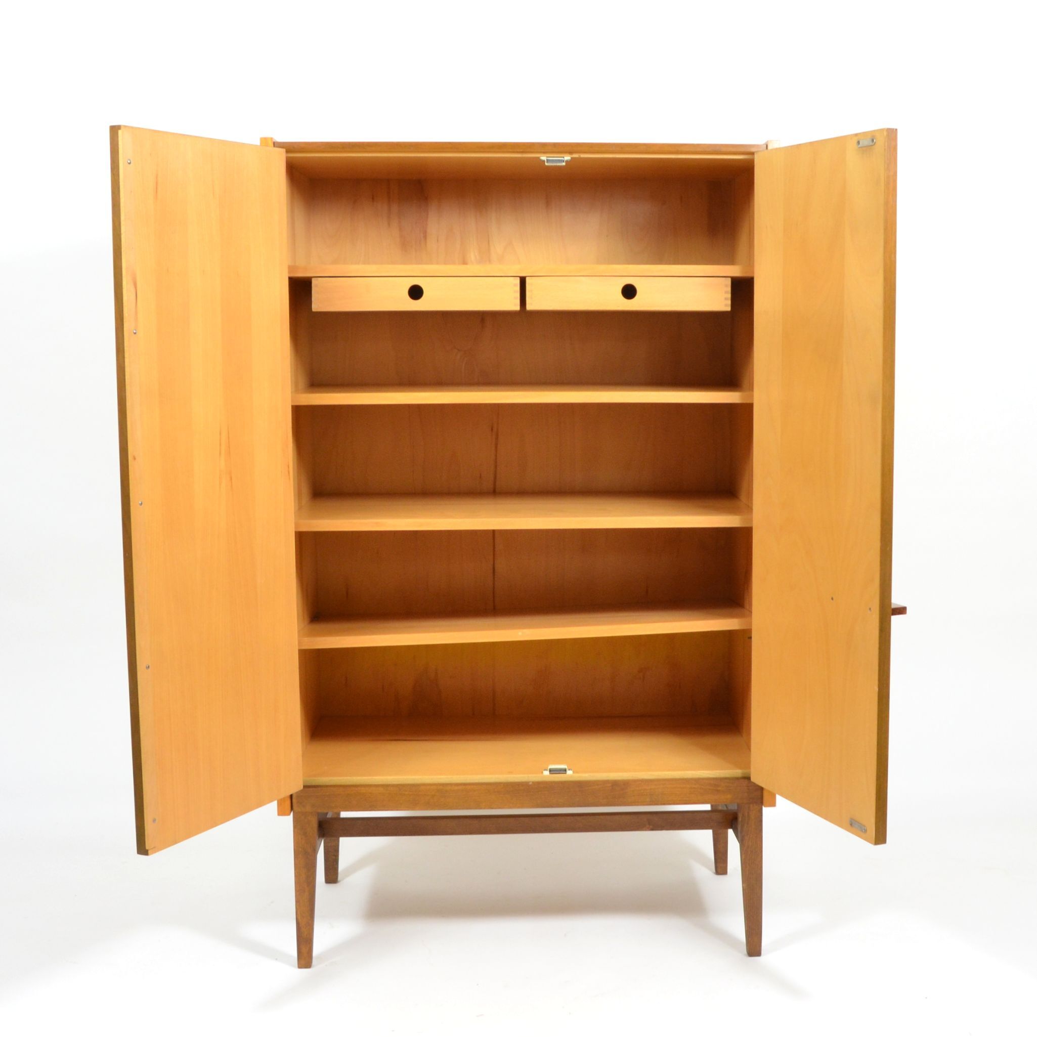 Wardrobe y Frantisek Mezulanik, Czechoslovakia 1965