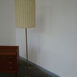 Lampadaire en métal coloré de laiton de cru
